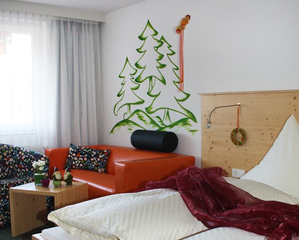 Hotel Hochwald Bad Liebenzell Quarto foto